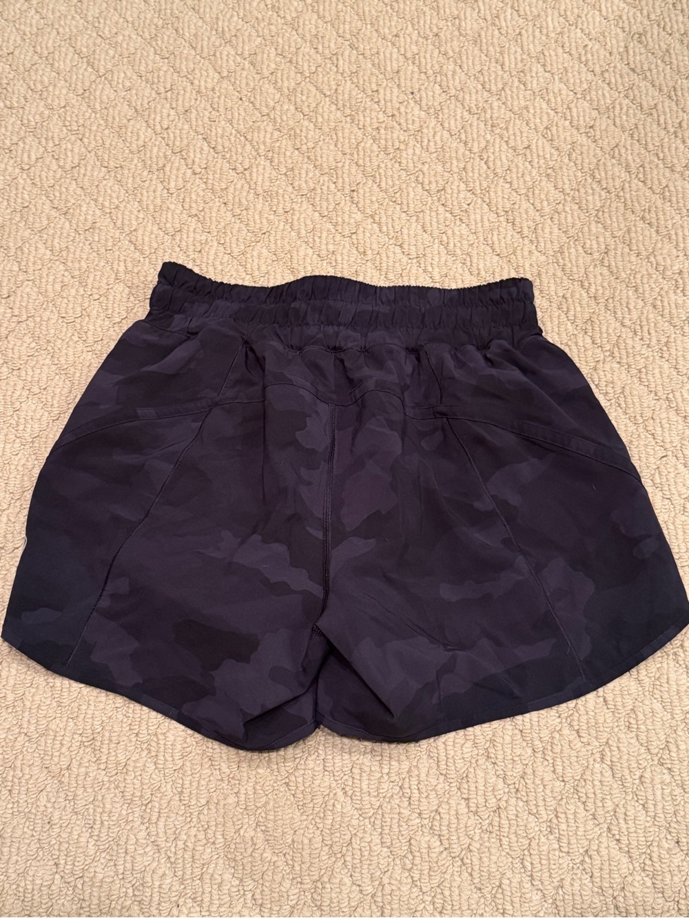 Lululemon Track That Black Camo Shorts | Size 6 | 5” | Like New - Picture 3 of 3